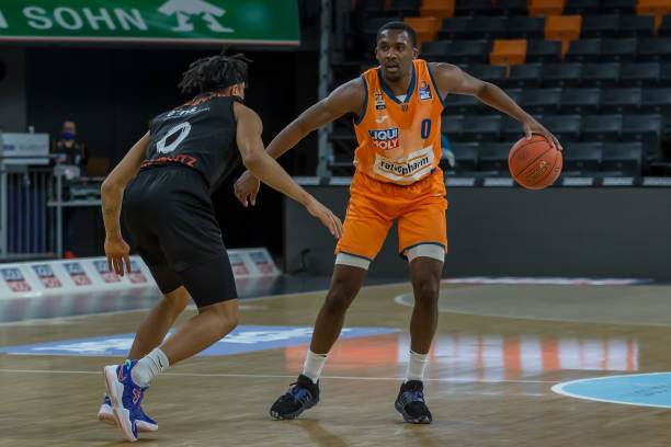 准和转播影 准和转播影